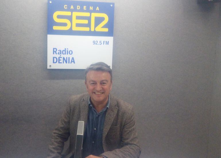 El alcalde de Xàbia, José Chulvi, en una visita anterior a la redacción informativa de Radio Dénia Cadena SER.