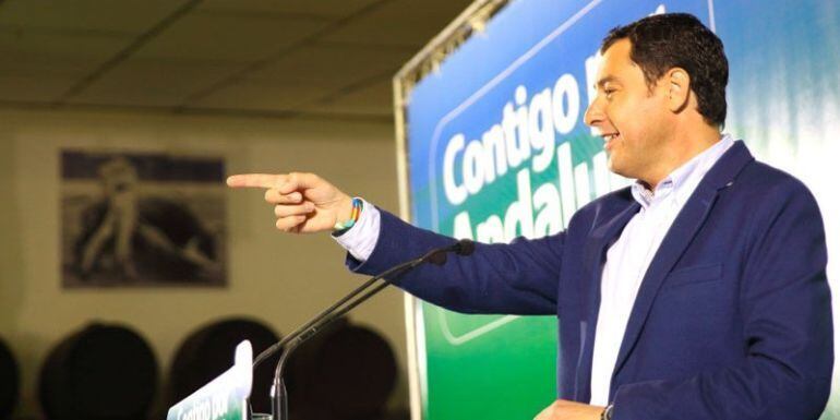 Moreno acusa al PSOE de ser "una máquina de arruinar instituciones"