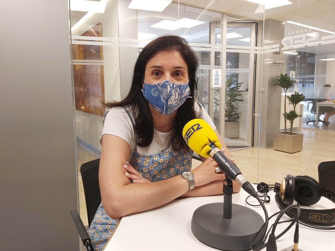 Mar Alcalde en los estudios de la SER