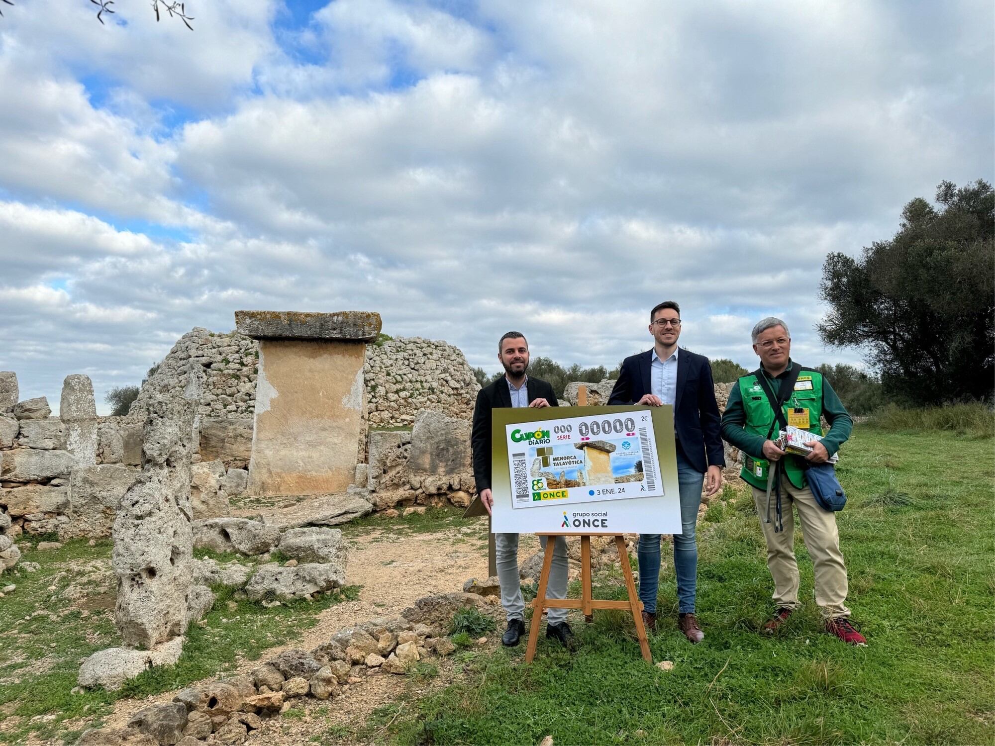 Menorca ha estat l'escenari de la presentació del proper sorteig del 3 de gener que tractarà de la cultura talaiòtica.