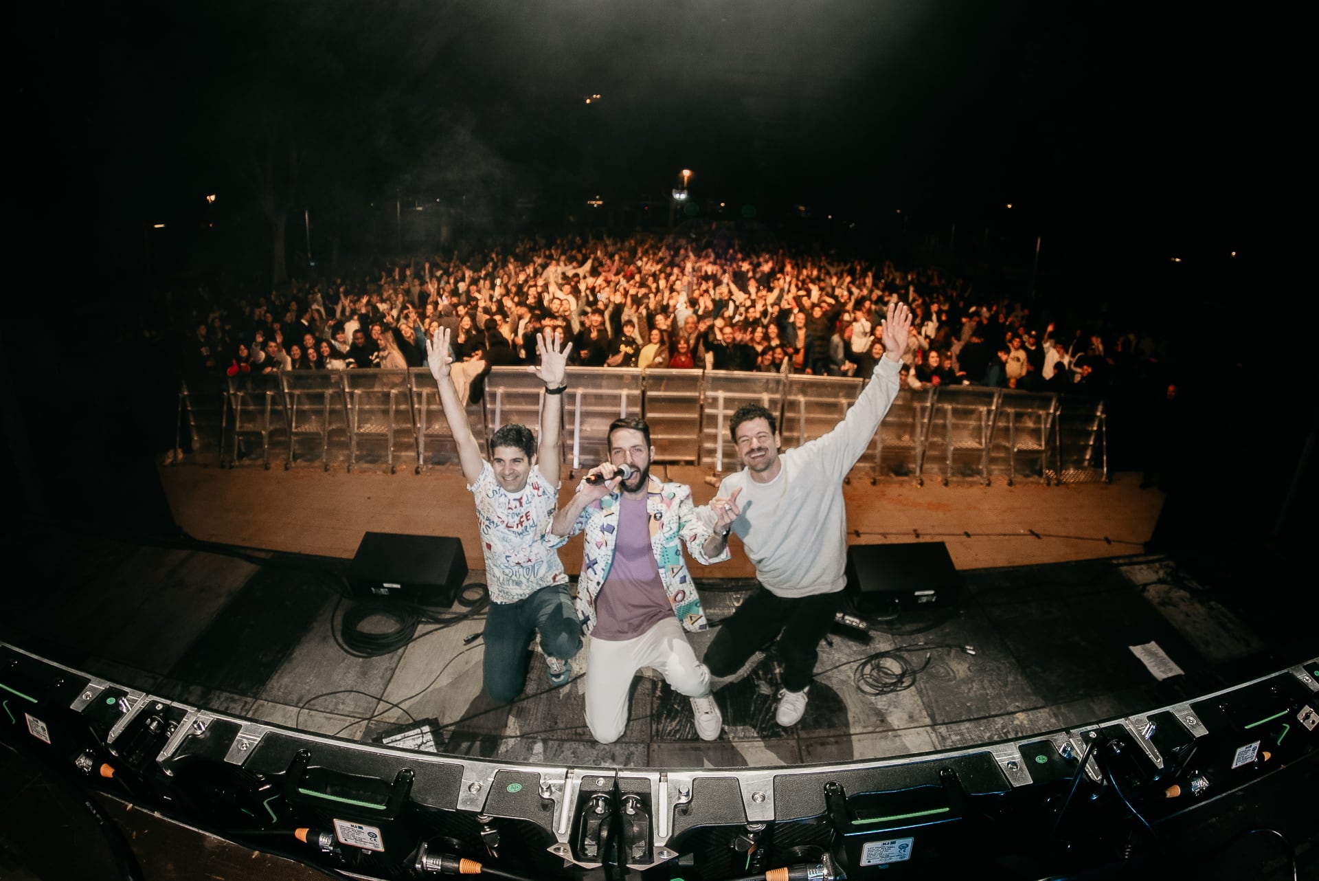 Más de 7.000 personas abarrotaron el parque de El Salón en La Clásica fiesta ochentera de Los40 Classic