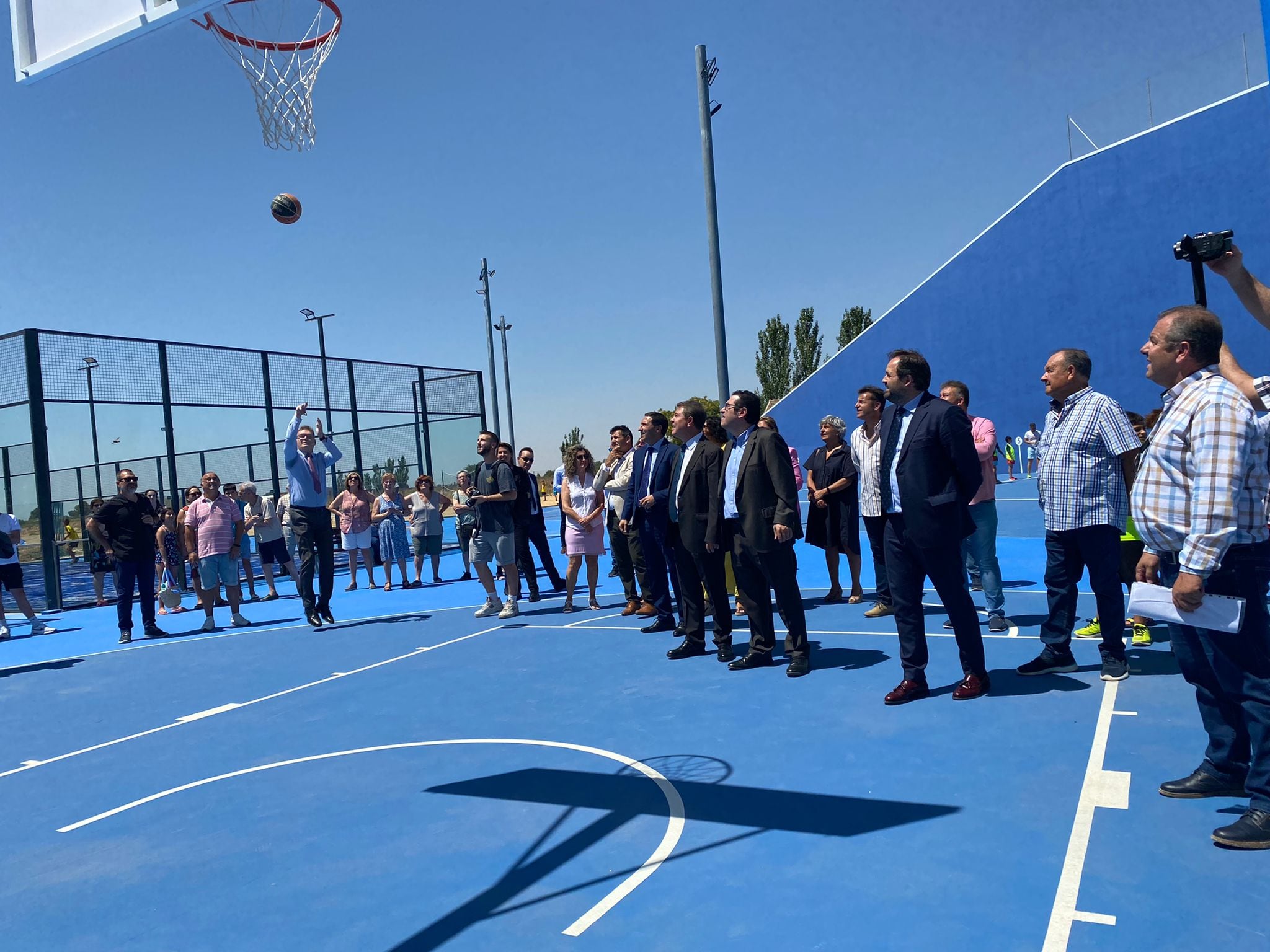 Inauguración de la zona deportiva en Las Mesas