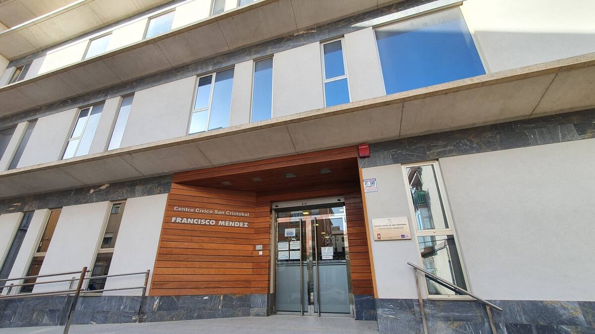 El cuartel de la policía local del barrio San Cristóbal de Lorca estará en funcionamiento la próxima semana