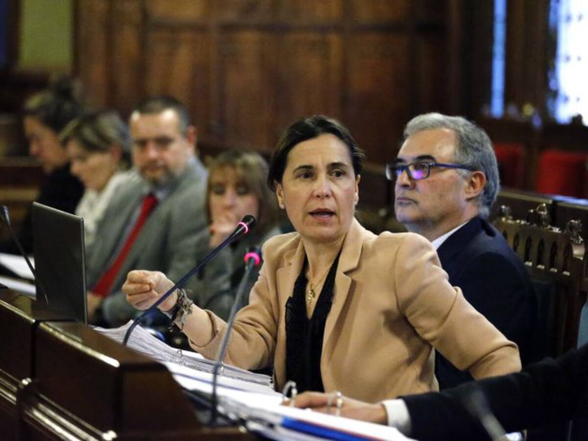 Rechazo mayoritario tras la presentación de los presupuestos por consejerías