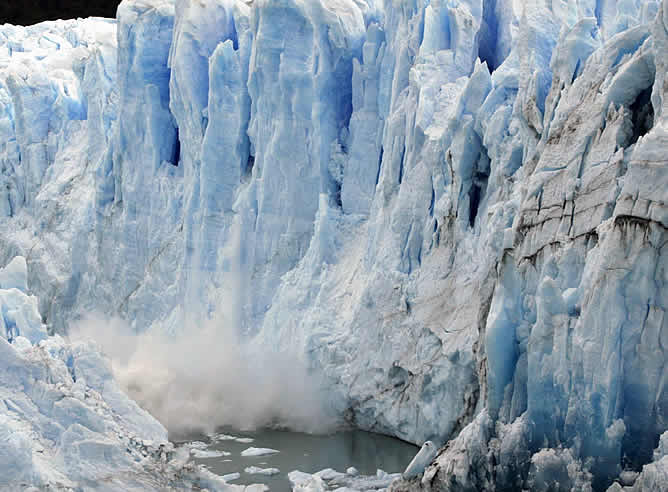 En la imagen, el glaciar Perito Moreno