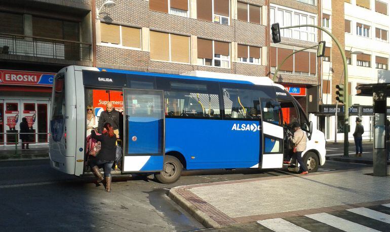 Parada del Castrobús en La Ronda.