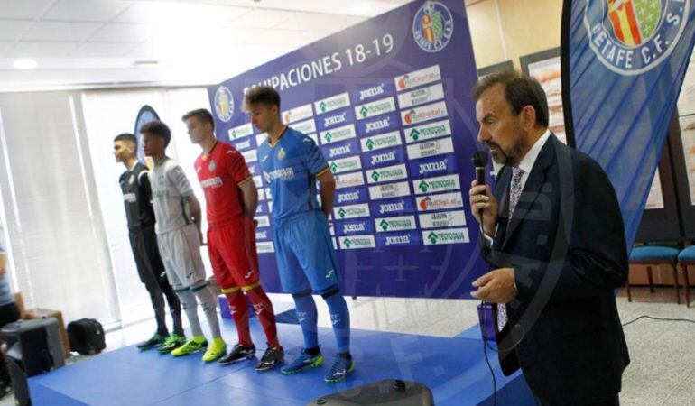 Presentación de las nuevas equipaciones