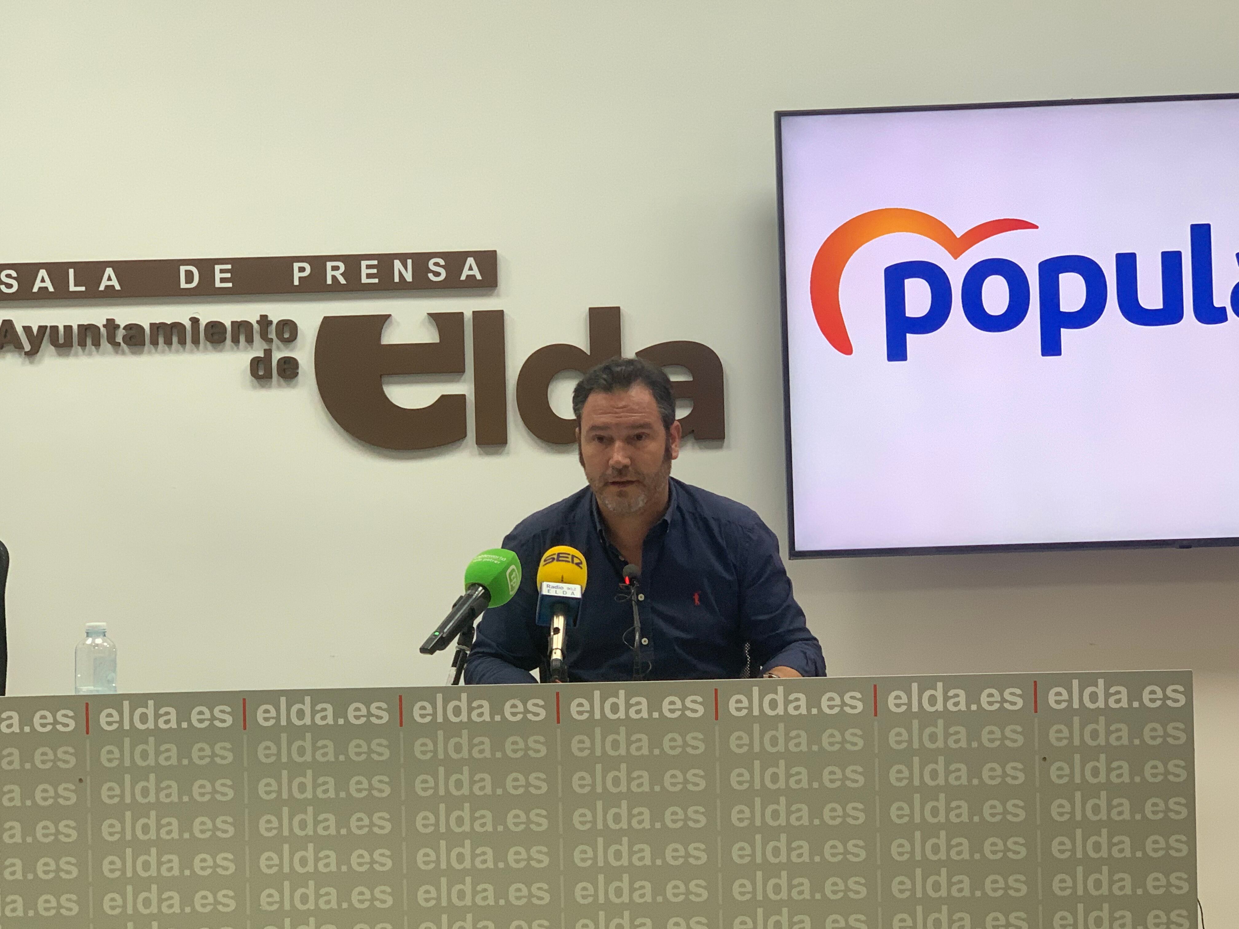 Fran Muñoz, portavoz del PP en Elda, critica la "dejadez" del equipo de gobierno con el Plan Edificant