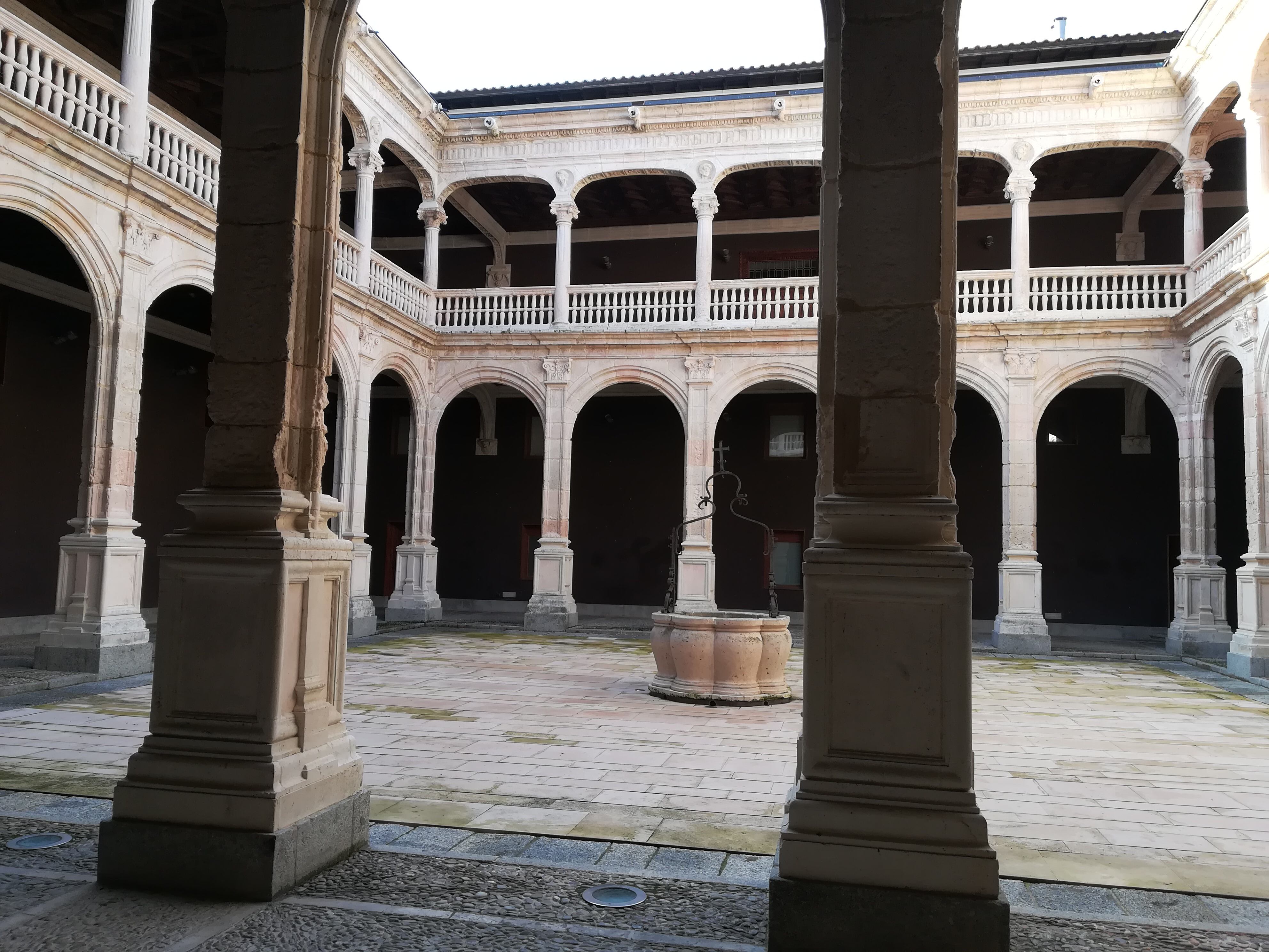 Claustro del palacio