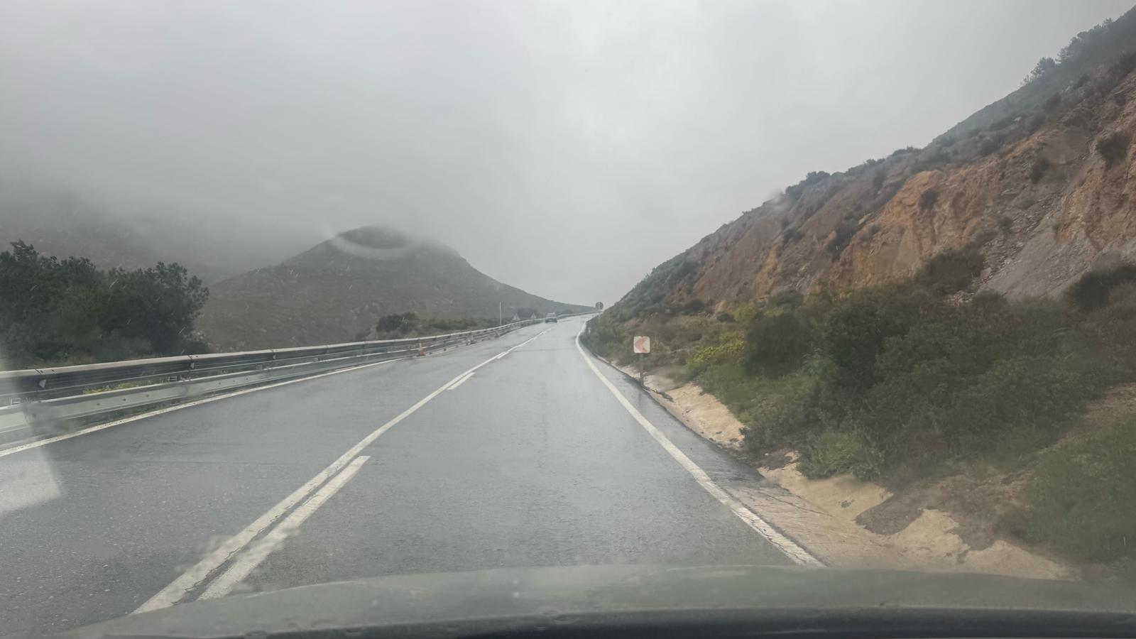 Tramo de la carretera RM-E22, hundido tras las últimas lluvias