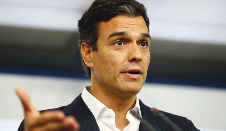  El secretario general del PSOE, Pedro Sánchez, durante la rueda de prensa que ha ofrecido hoy tras la reunión de la Ejecutiva Federal del partido.