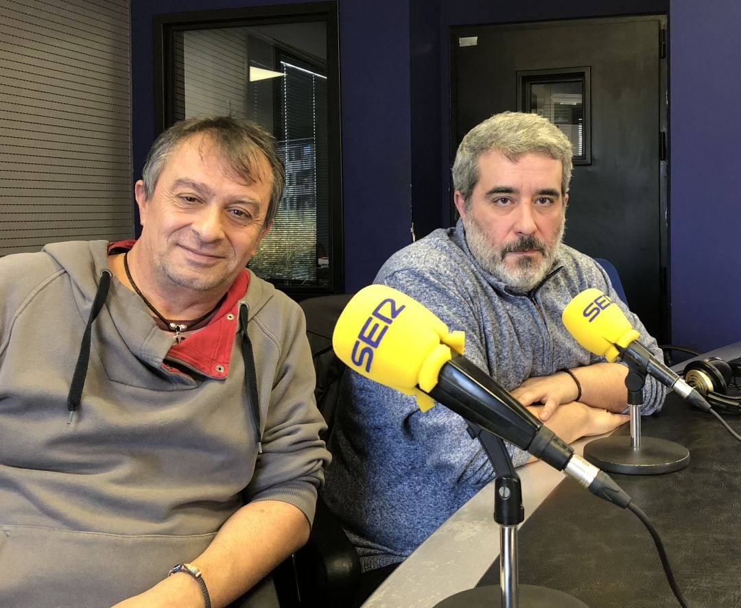 Enrique Reguero (UGT) y Xosepe Vega (CCOO) visitan los estudios de &#039;Hoy por Hoy León&#039;