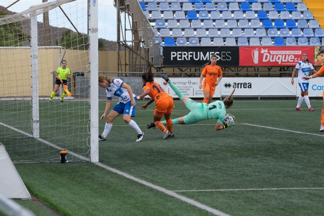 El conjunto tinerfeño logró la primera victoria de la temporada en curso