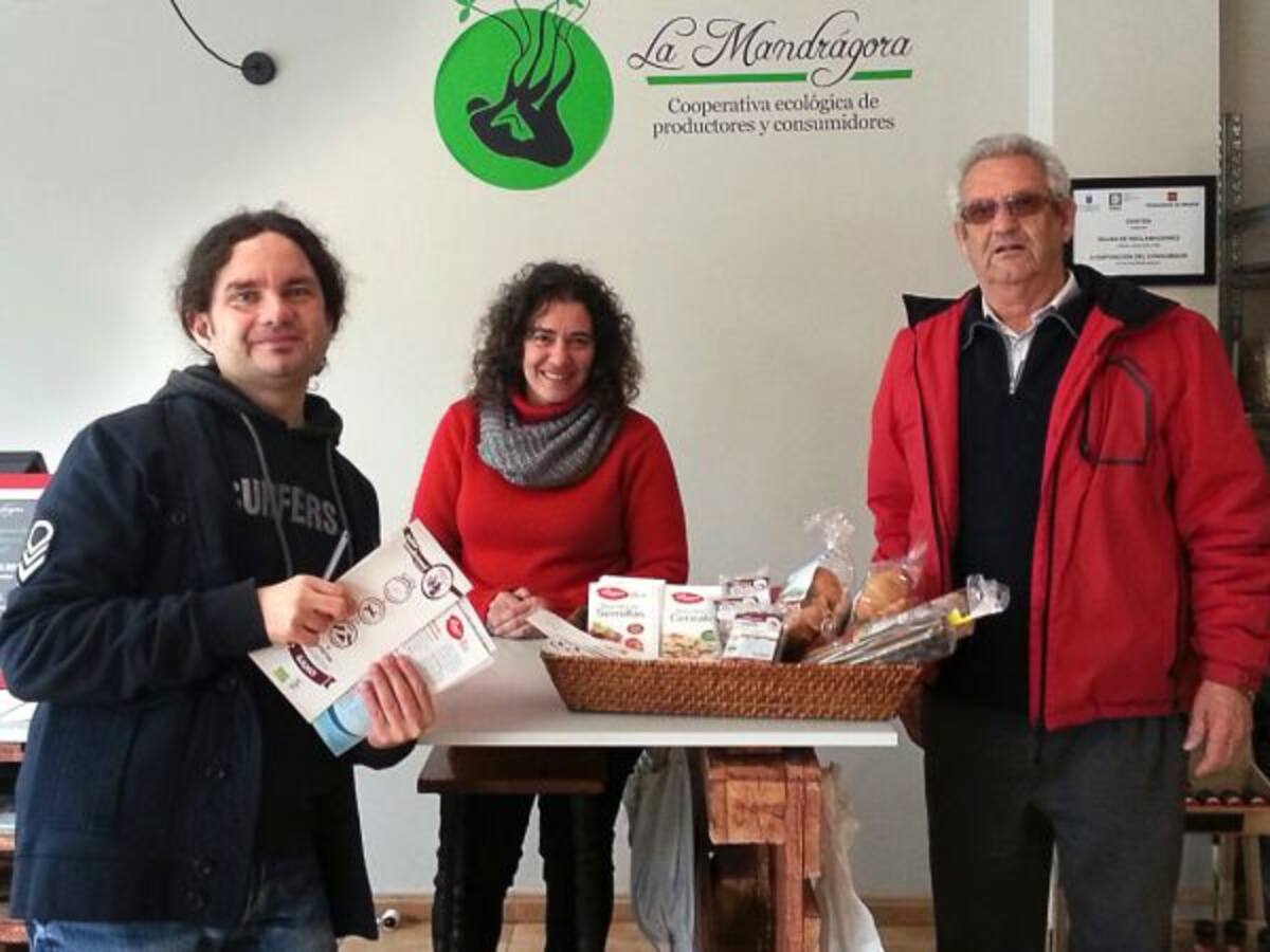 Visita a cincuenta comercios