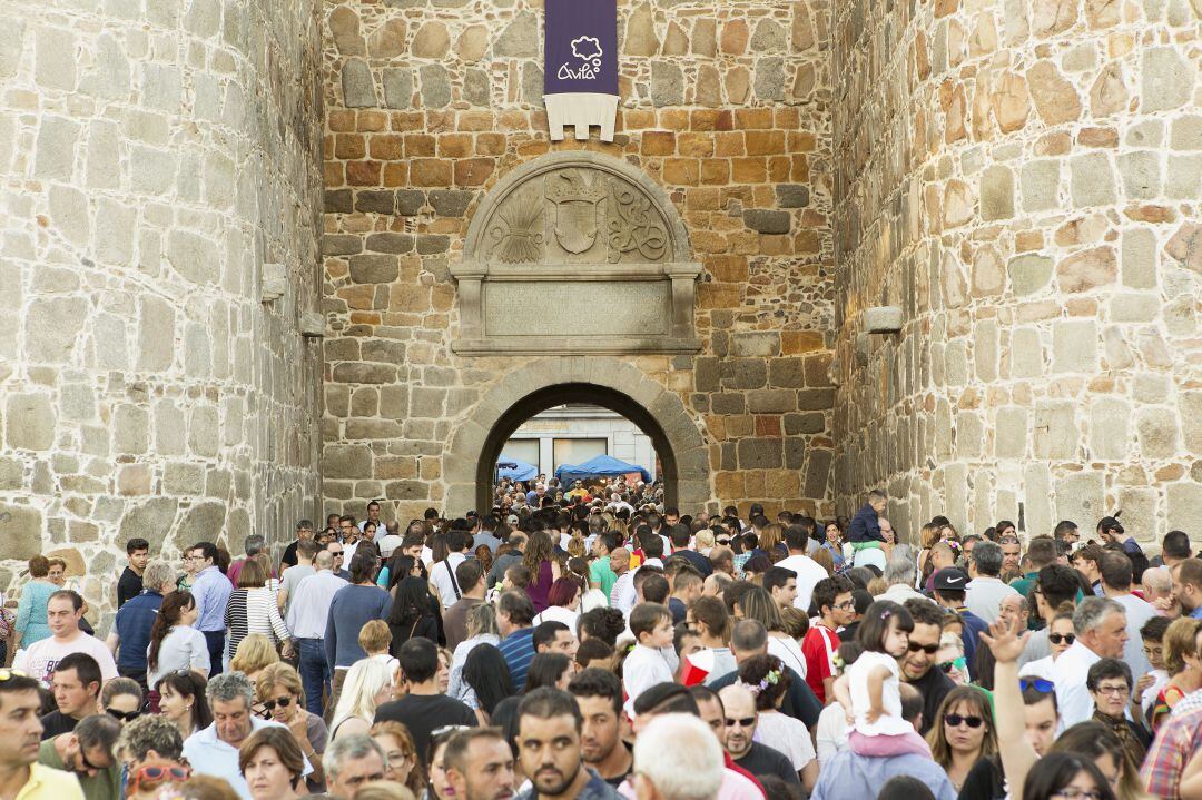 Acceso al Mercado Medieval desde el Arco del Alcazar