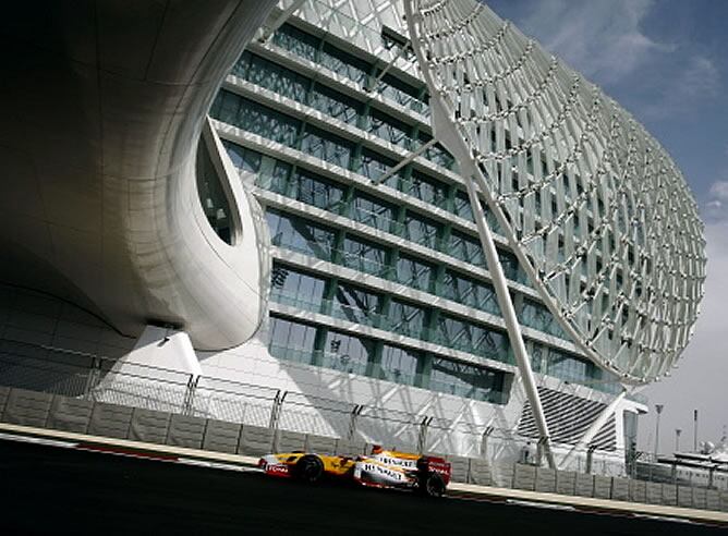 El Renault de Fernando Alonso, en Abu Dhabi