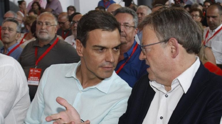 El secretario general del PSOE, Pedro Sánchez y el líder de los socialistas valencianos, Ximo Puig