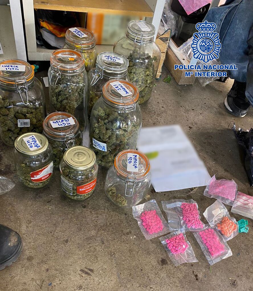 La Policía Nacional se ha incautado en Alcobendas de diferentes cantidades de marihuana, éxtasis, hachís, cocaína o cristal