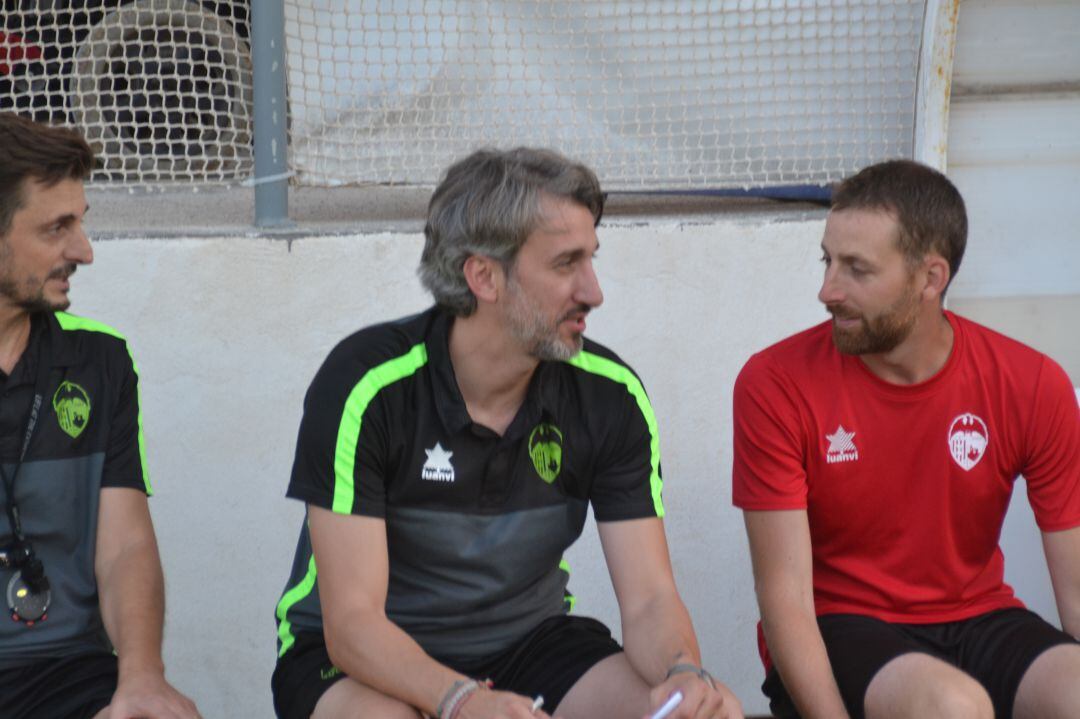 Juan Carlos Signes (centro) junto a Miguel Ángel Martínez y Vicente Ortolá.