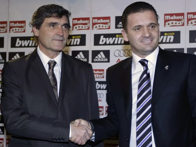 Mijatovic y Juande Ramos, tras la rueda de prensa en la que se ha anunciado la contratación del manchego como nuevo técnico blanco