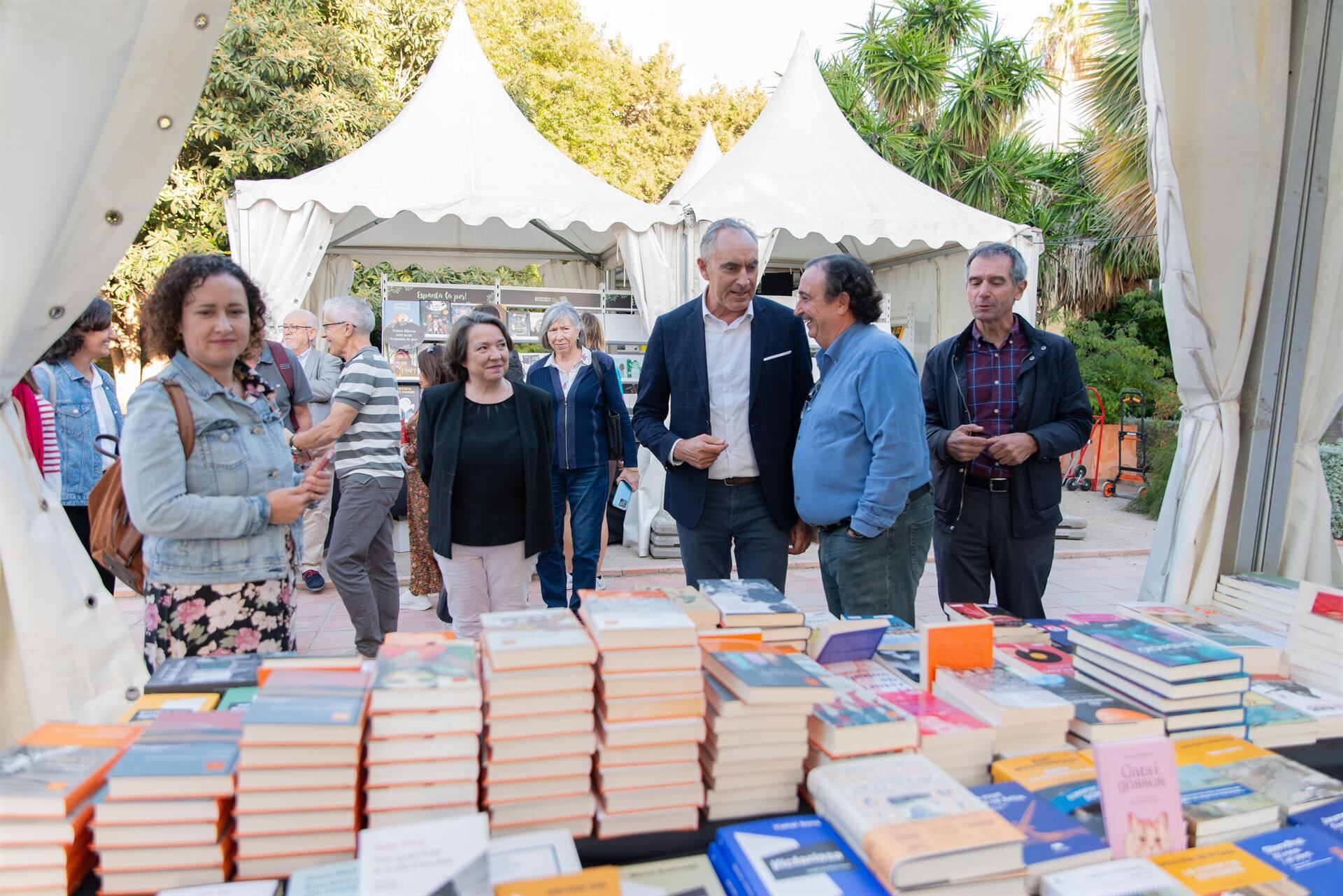 Inauguración de la 11ª edición de la Plaça del Llibre.