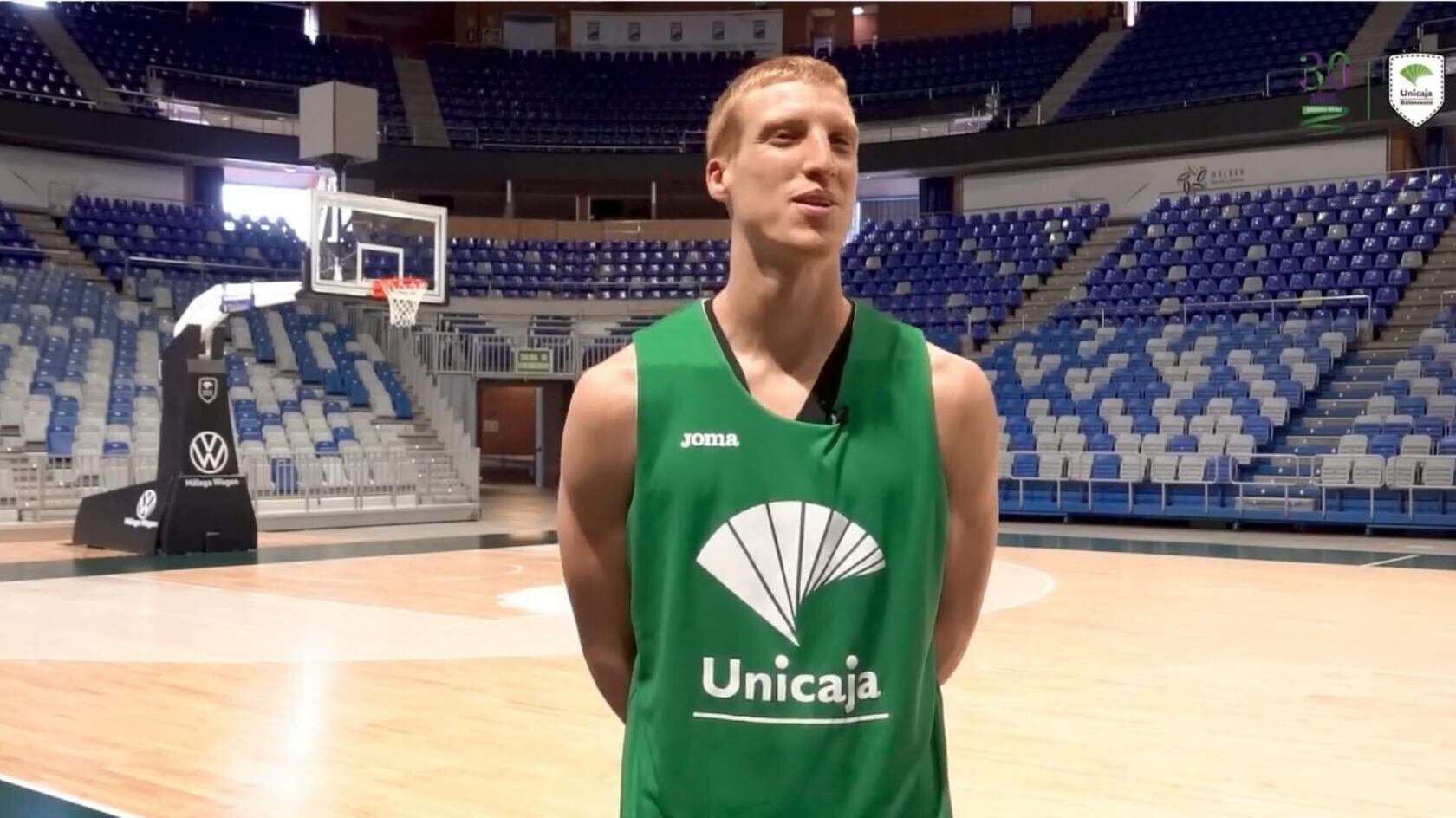 Alberto Díaz, en la pista central del Martín Carpena