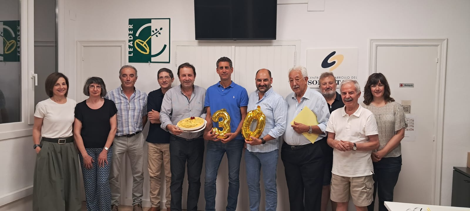 La junta directiva, en la celebración del 30 aniversario del CEDER Somontano.
