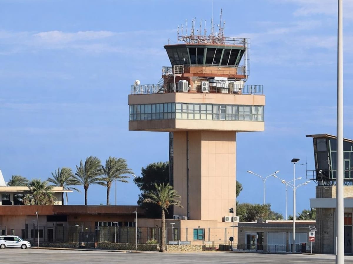 CCOO demana a Madrid la construcció d'una nova torre de control a l'Aeroport de Menorca