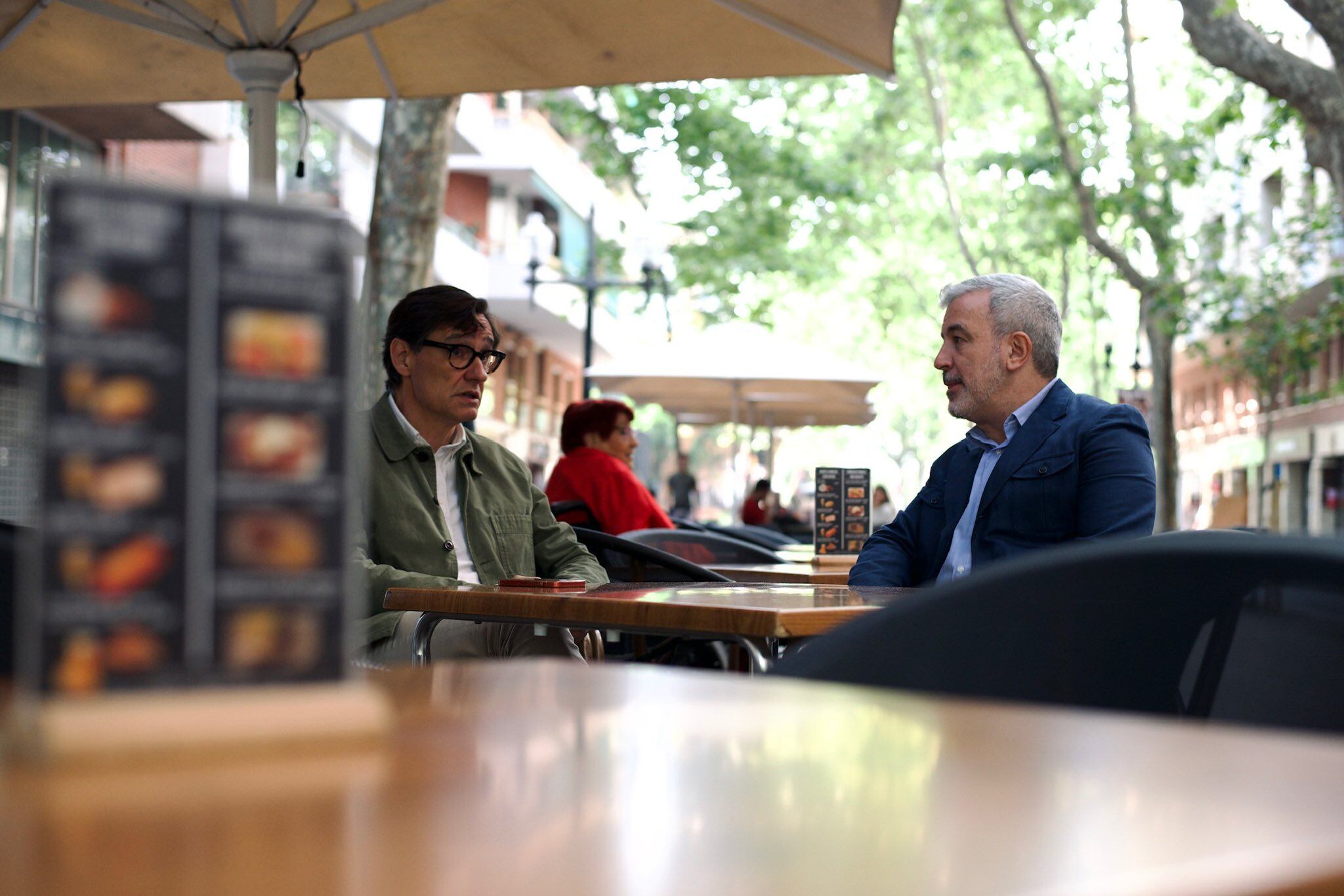 El líder de los socialistas en el Parlament, Salvador Illa, junto al candidato a alcalde de Barcelona, Jaume Collboni