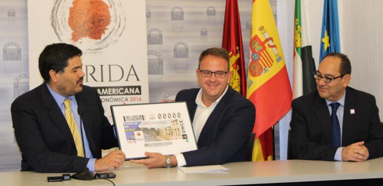 El Teatro Romano y la Capitalidad Gastronómica de Mérida en el cupón de ONCE