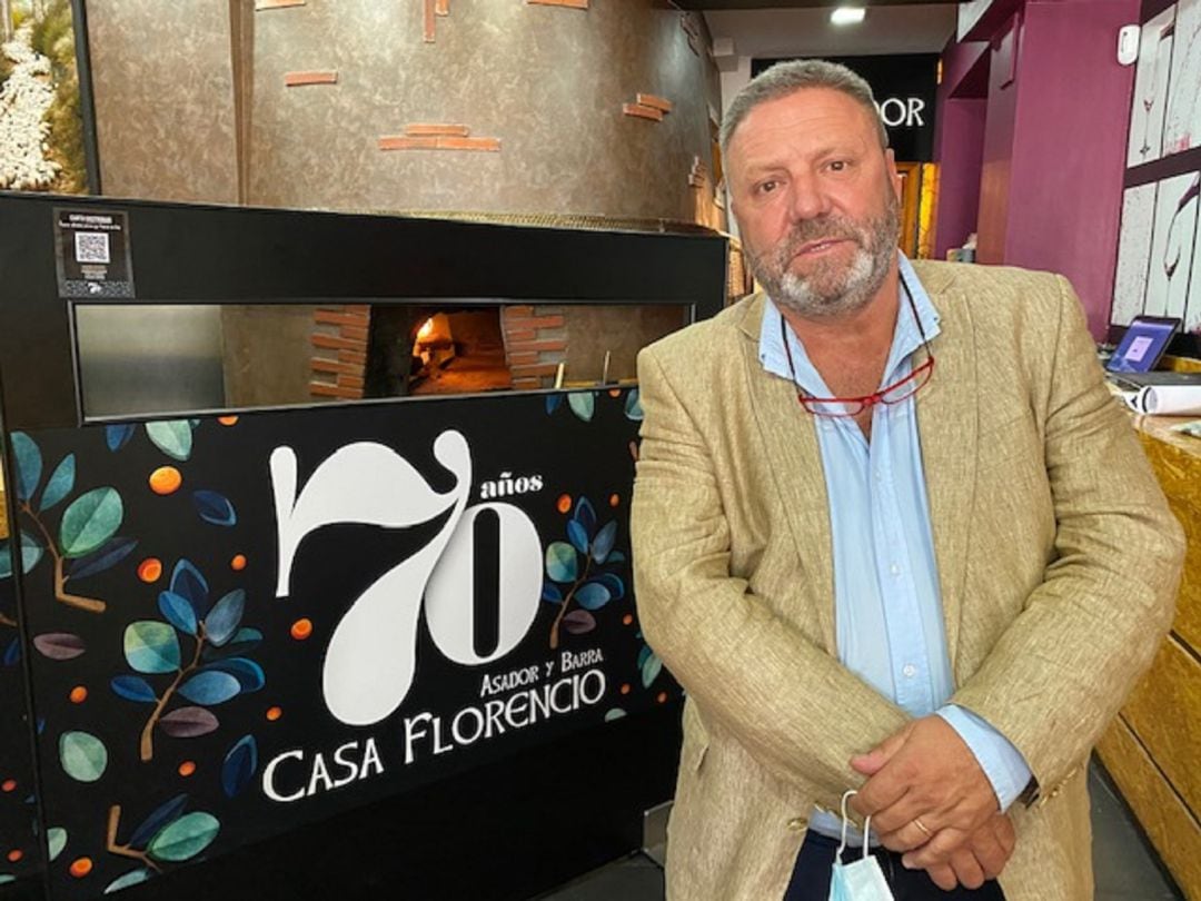Rafa Mikel, propietario del asador Casa Florencio