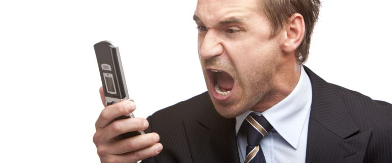 Los usuarios de telefonía se enfrentan a grandes engaños por las grandes compañías.