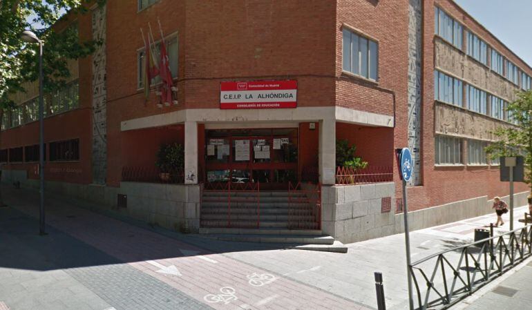 Exteriores del colegio 'La Alhóndiga'