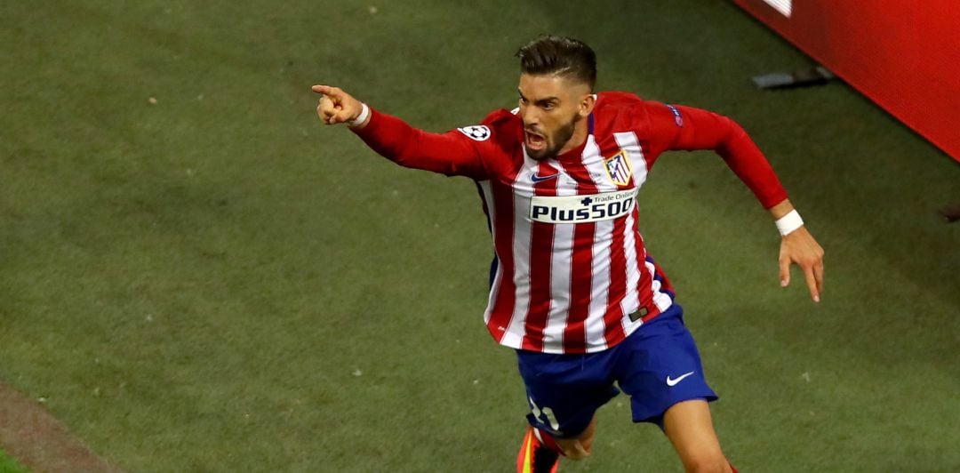 Yannick Carrasco celebra un gol en la final de la Champions ante el Real Madrid