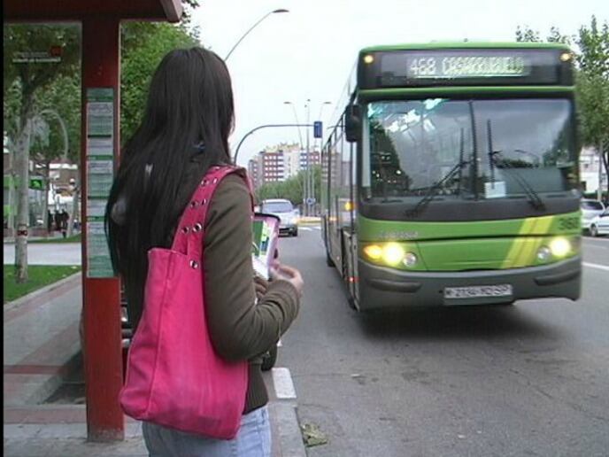 La Comunidad mete la tijera a los autobuses interurbanos