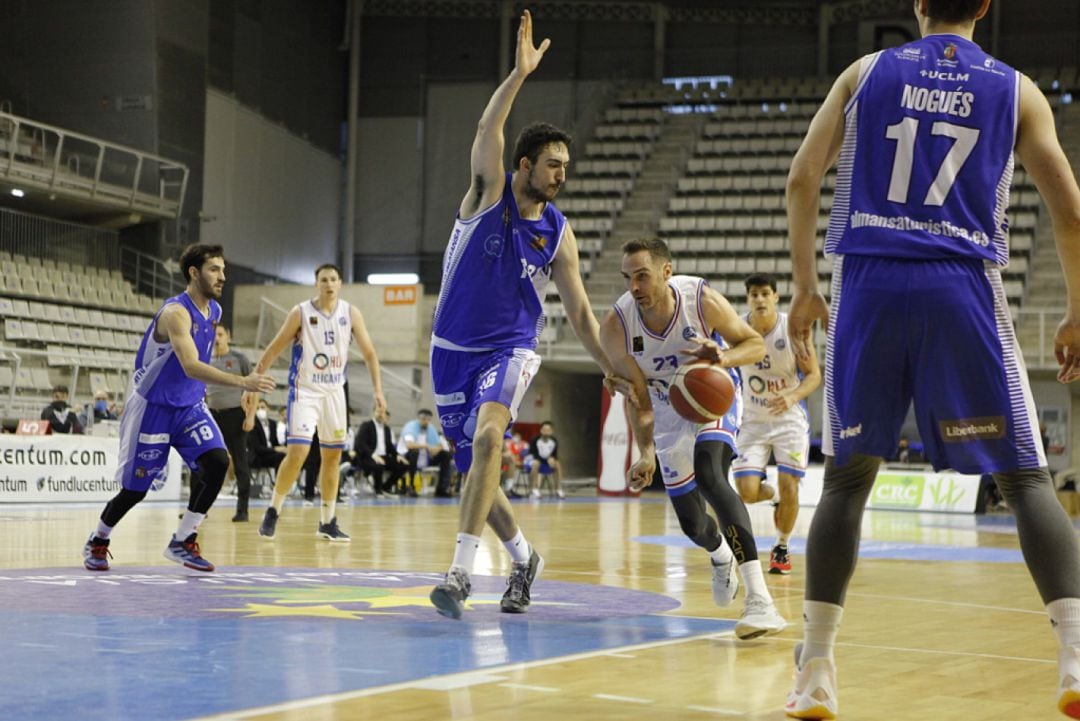 Txemi Urtasun, contra Almansa