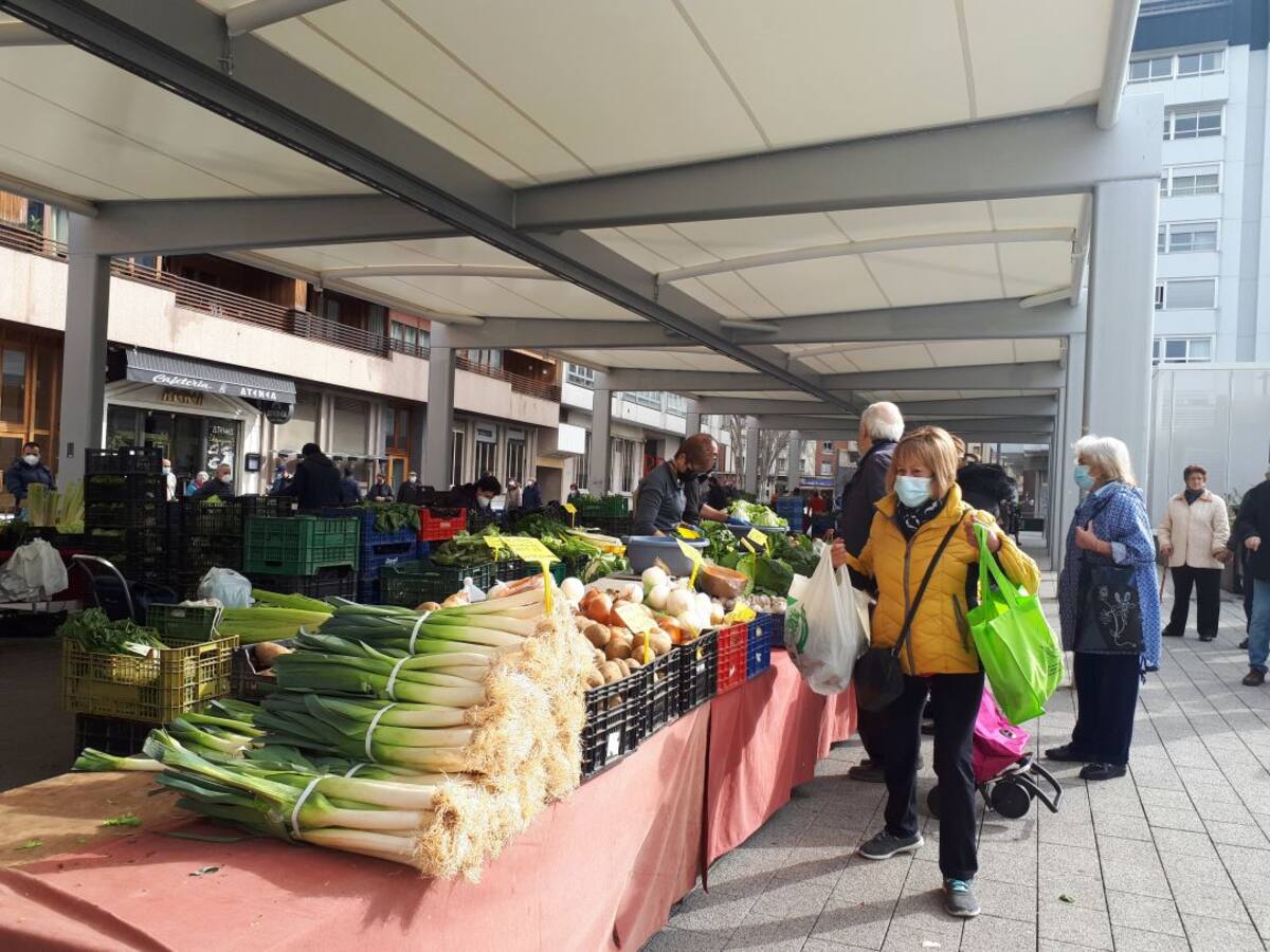 Mercado de la plaza de Santa Barbara. Hablamos con los productores