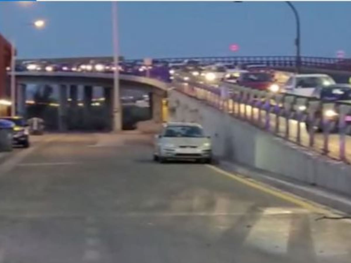 Cortada la salida de la autovía hacia La Manga y Escombreras por un accidente a la entrada de Cartagena