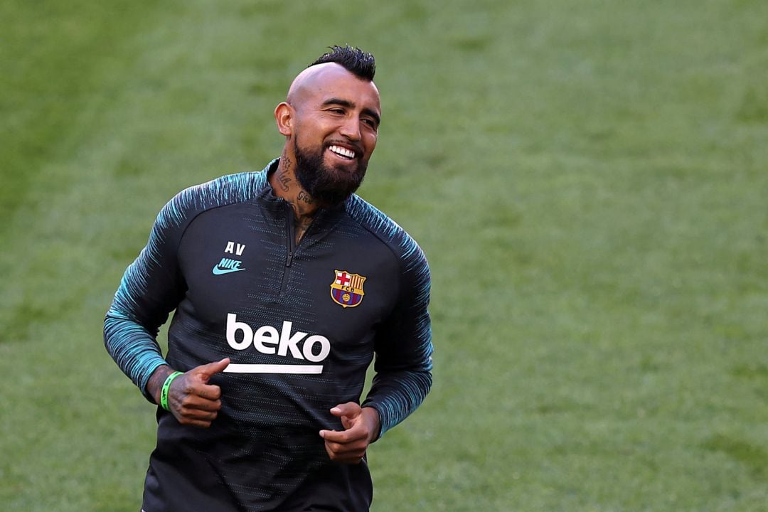 Arturo Vidal, con la camiseta del Barcelona