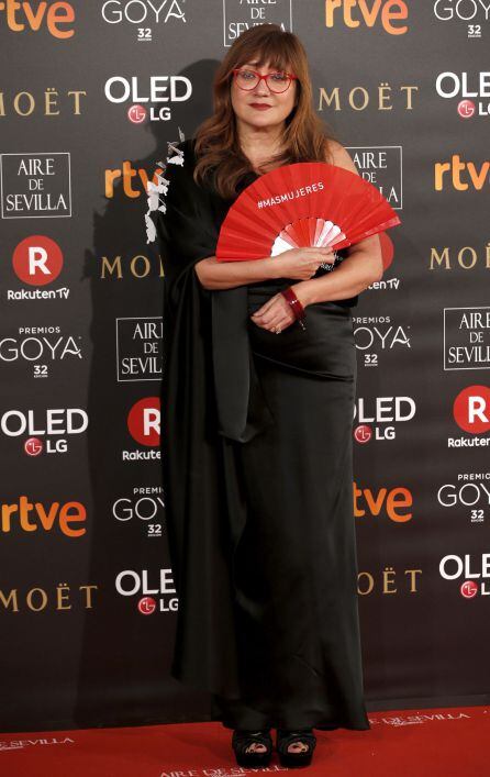 La directora Isabel Coixet a su llegada a la ceremonia de entrega de la 32 Edición de los Premios Goya que se celebra esta noche en el Madrid Marriott Auditorium Hotel