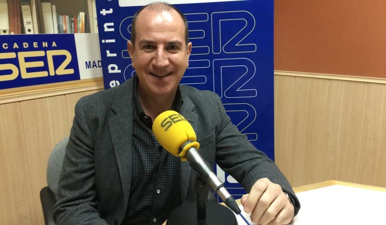 El alcalde de Torrejón de la Calzada, Eusebio García, durante la entrevista en &#039;Hoy por Hoy&#039;