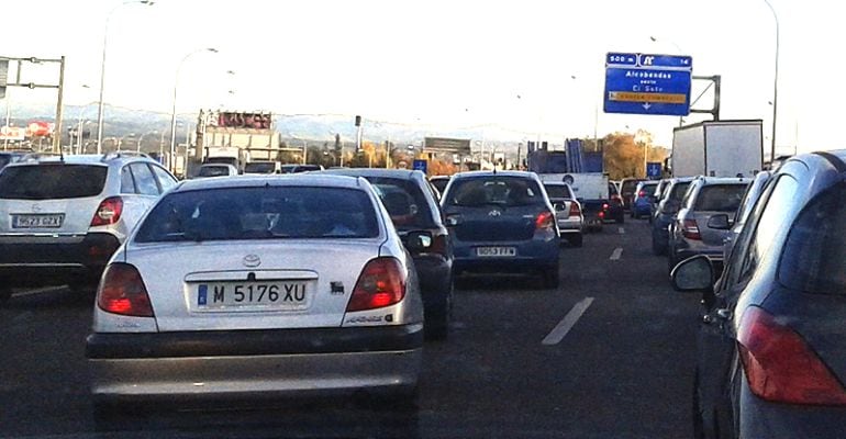 Atascos en la A-1 a la altura de Alcobendas