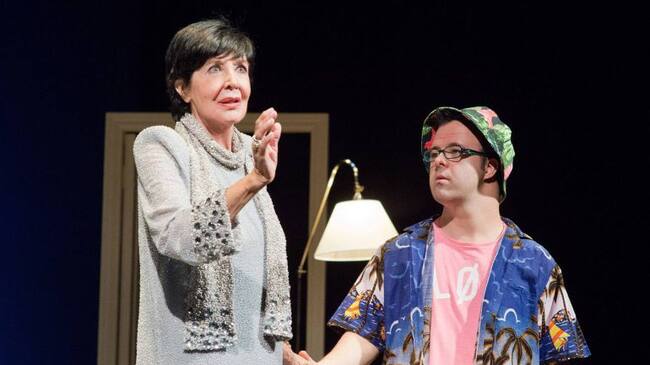 Concha Velasco y Hugo Aritméndiz en "Olivia y Eugenio"