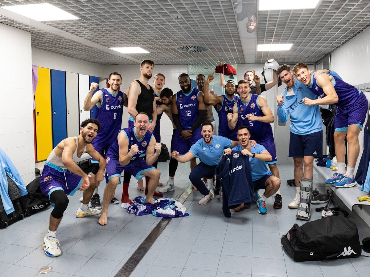 El Zunder Palencia reina en el WiZink Center y se asegura jugar la Copa Princesa