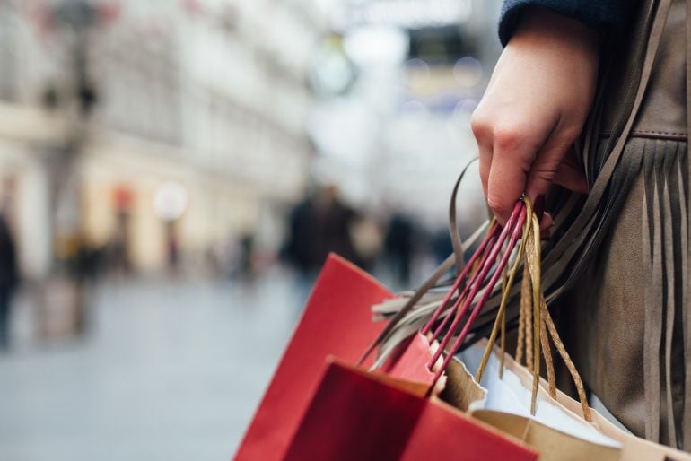 Las cestas, que se llenarán con más de treinta productos, se sortearán como parte de la campaña &#039;Compra ahora en Alcobendas, ¡te puede salir gratis!&#039;, que se desarrollará hasta el 30 de octubre