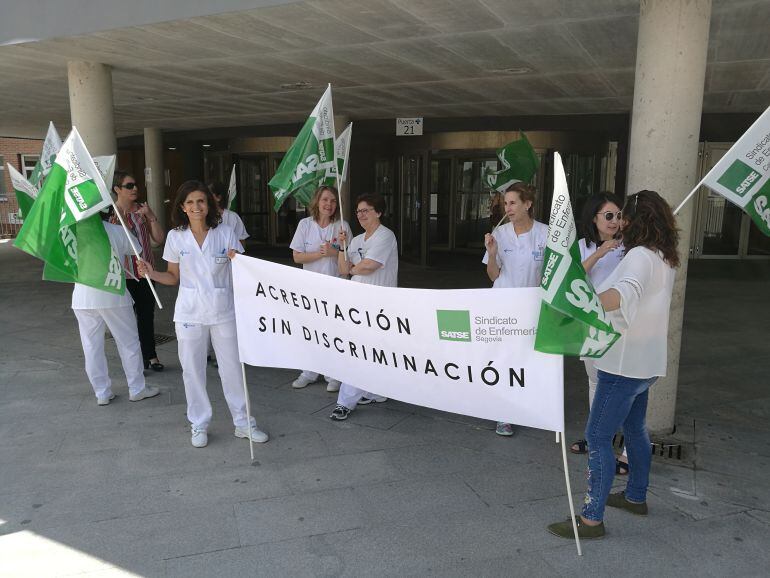 Las enfermeras volverán a concentrarse el lunes sí la dirección de enfermería no reconoce sus labores de gestión clínica