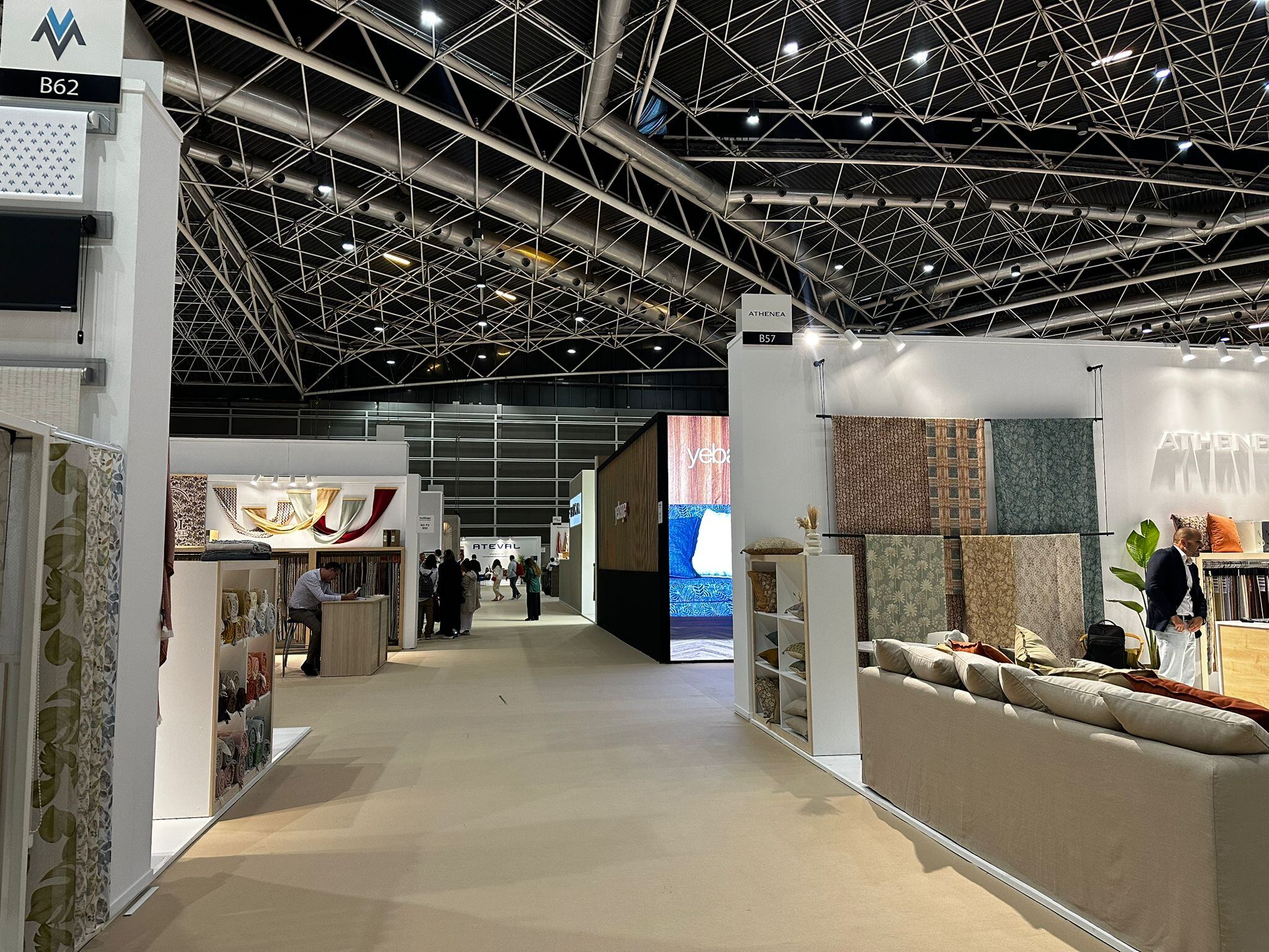 Expositores de la Vall d’Albaida presentan sus novedades en Textilhogar 2025 en Fira València