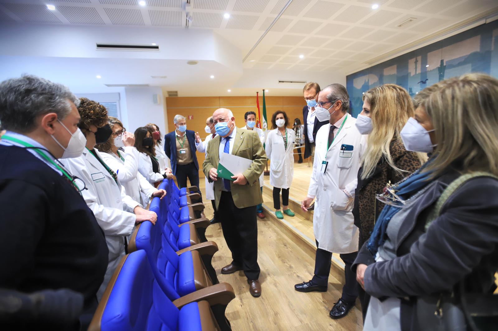 El consejero de Salud, Jesús Aguirre, en la presentación de los resultados esta mañana