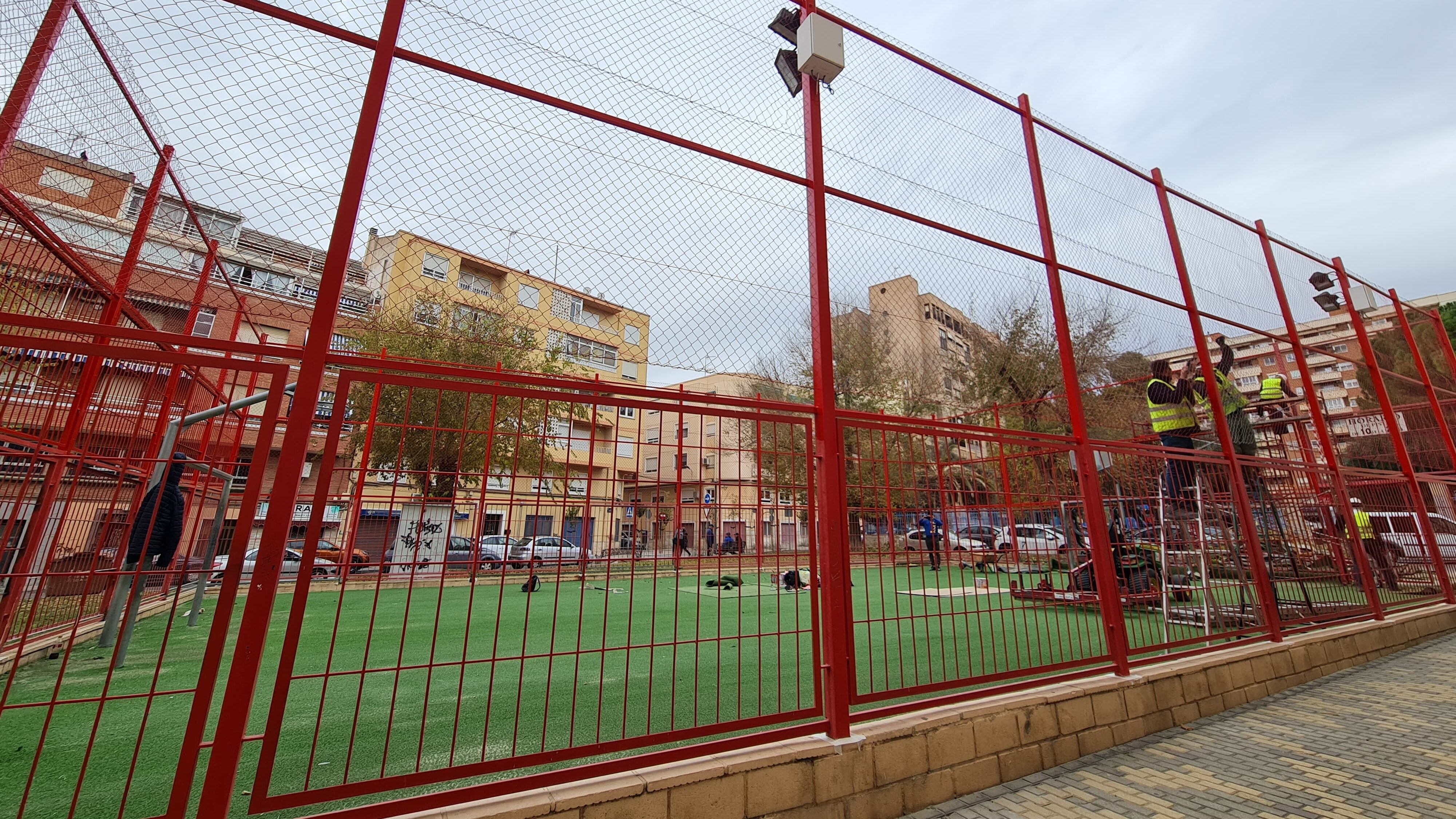 Pista deportiva urbana del barrio de San Francisco en Elda