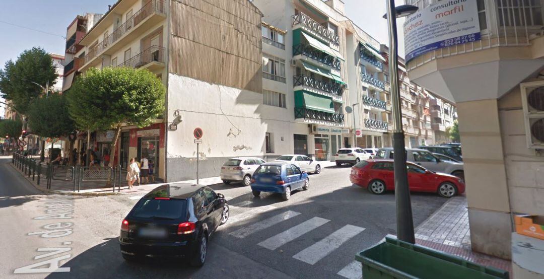 Cruce de la Avenida de Andalucía con la calle Blas Infante en Alcalá la Real.